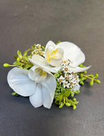 Load image into Gallery viewer, Wrist corsage