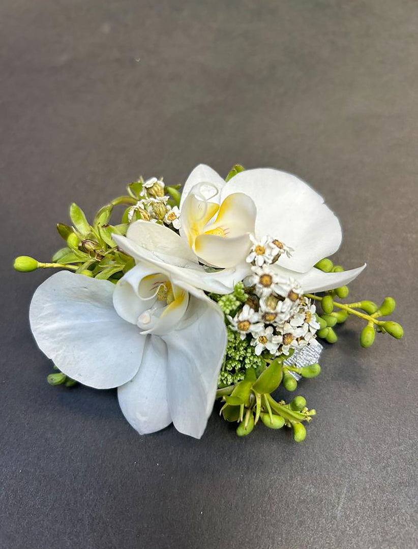 Wrist corsage