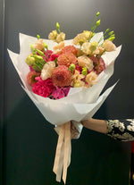 Load image into Gallery viewer, Saffron bouquet